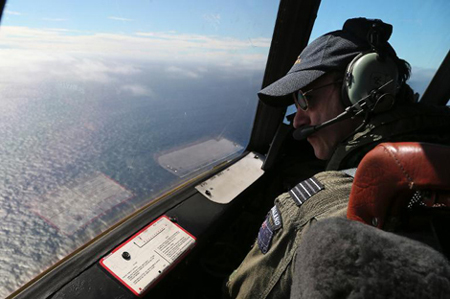 Chiến dịch tìm kiếm MH370 đã kéo dài suốt hơn 3 tuần qua vẫn chưa có kết quả.